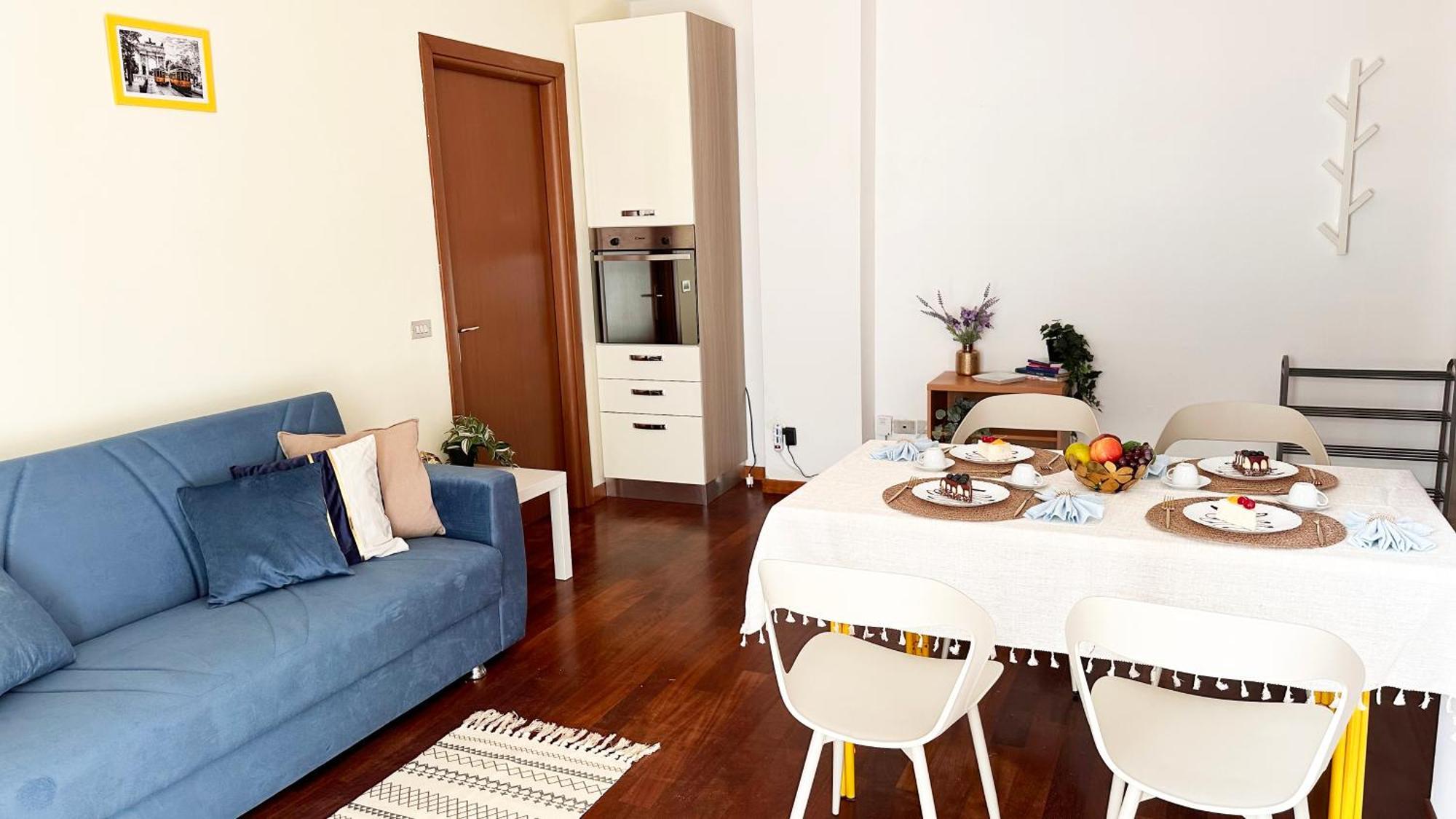 Ihost - Bergamo 12 * Mailand